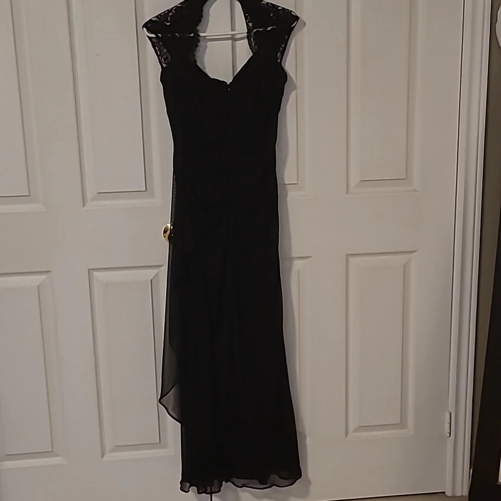 Xscape Dress - Picture 8 of 9